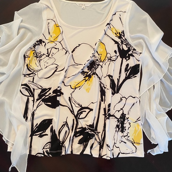 Ladies Blouse - Picture 2 of 3